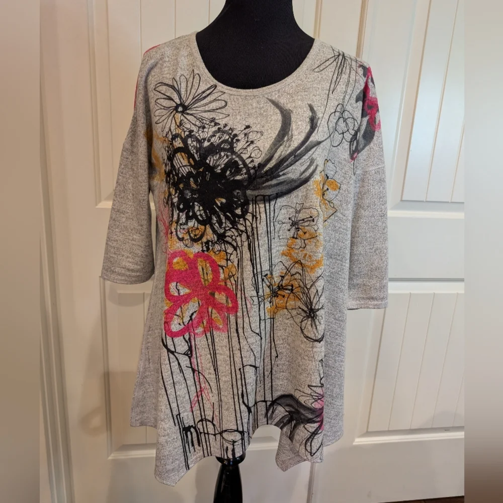 Chic Floral Women's Tunic Top - Picture 2 of 5